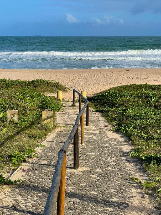 Bangalo De Madeira Em Condominio De Praia Camaçari Eksteriør billede